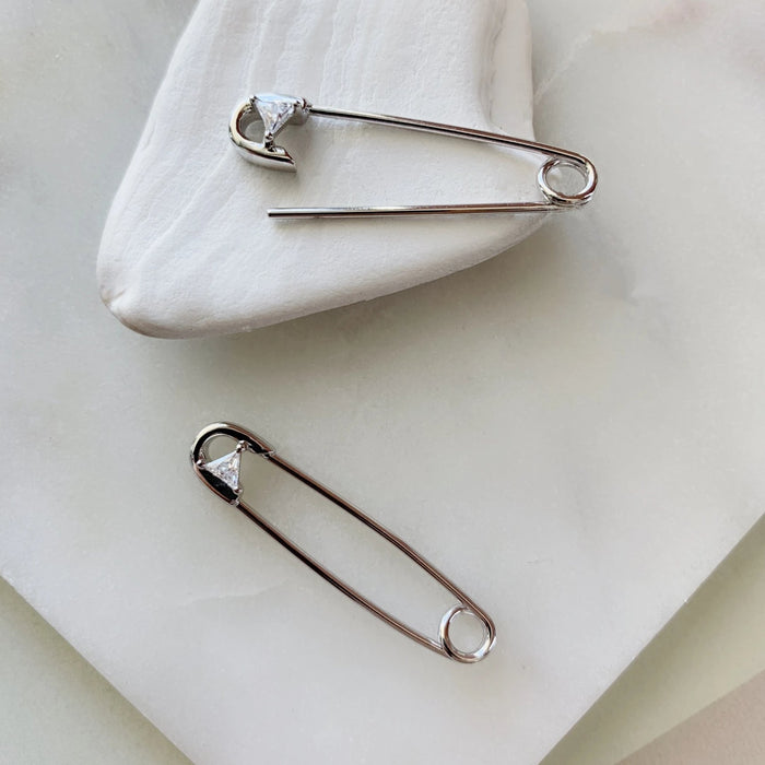 SAFETY PIN EARRINGS - SILVER