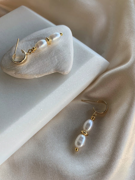 [ILYAND] 韓国ブランド☆10K GOLD☆Baroque Pearl Hoop Earrings Pearl Hoop EarringS - Pearl Hoop Earrings - Pearl Earrings