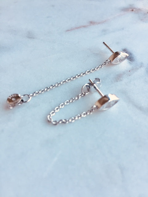 MARQUEE CHAIN EARRINGS - SILVER - Fala Jewelry