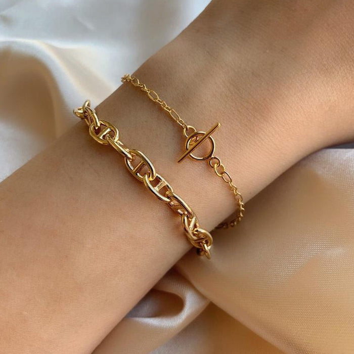 Dainty Chian Toggle Bracelet