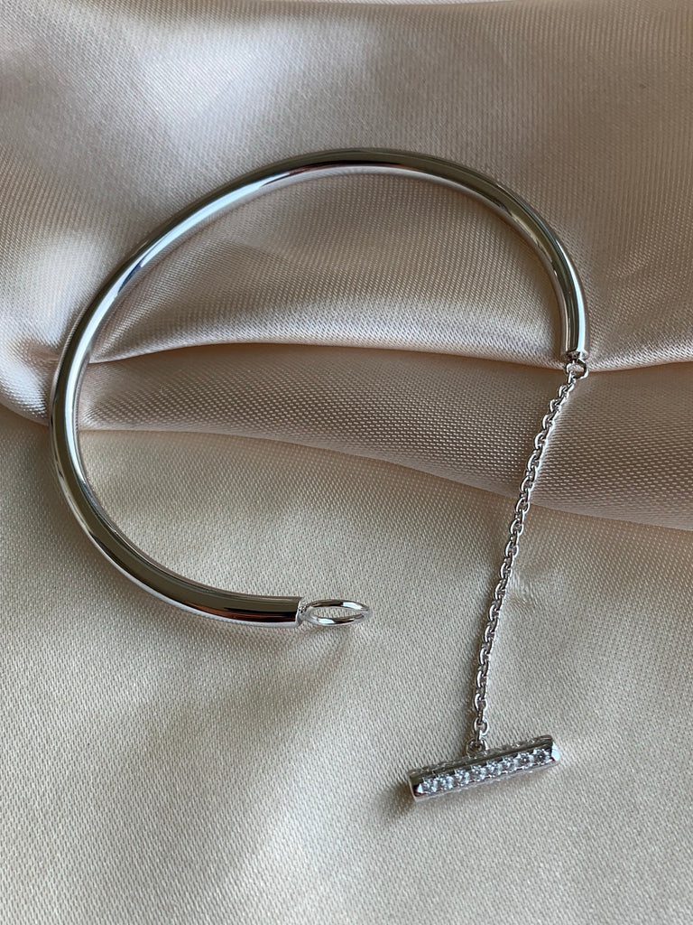 BANGLE CHAIN BRACELET