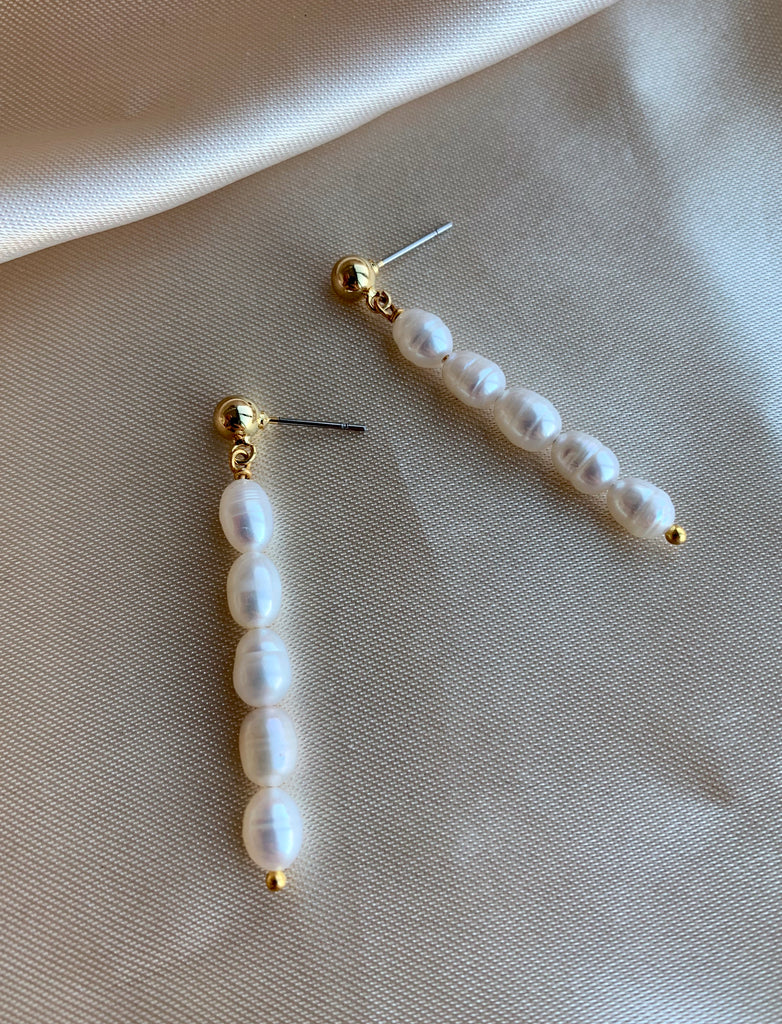 Long Pearl Earring - Gold