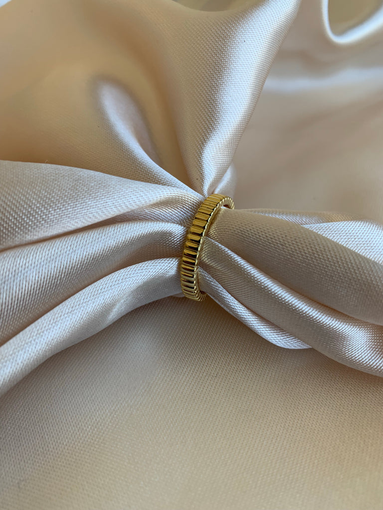 Dainty Ring - Gold