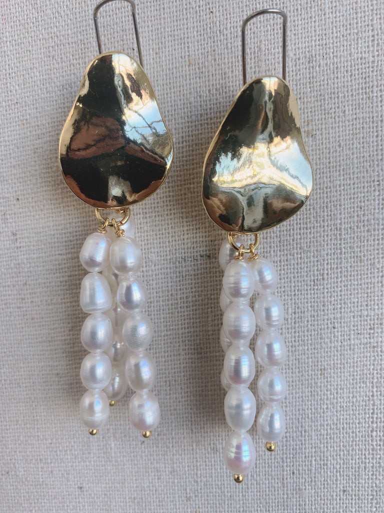 Pearl Dangle Earring